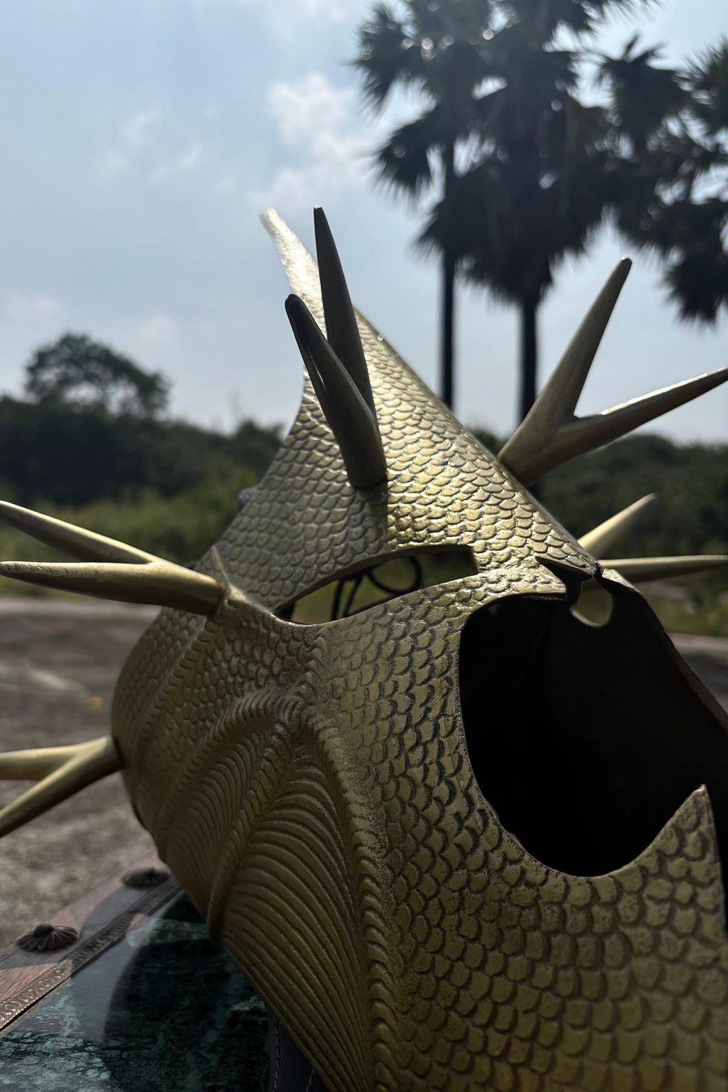 WITCH KING HELMET: VIPER GOLD