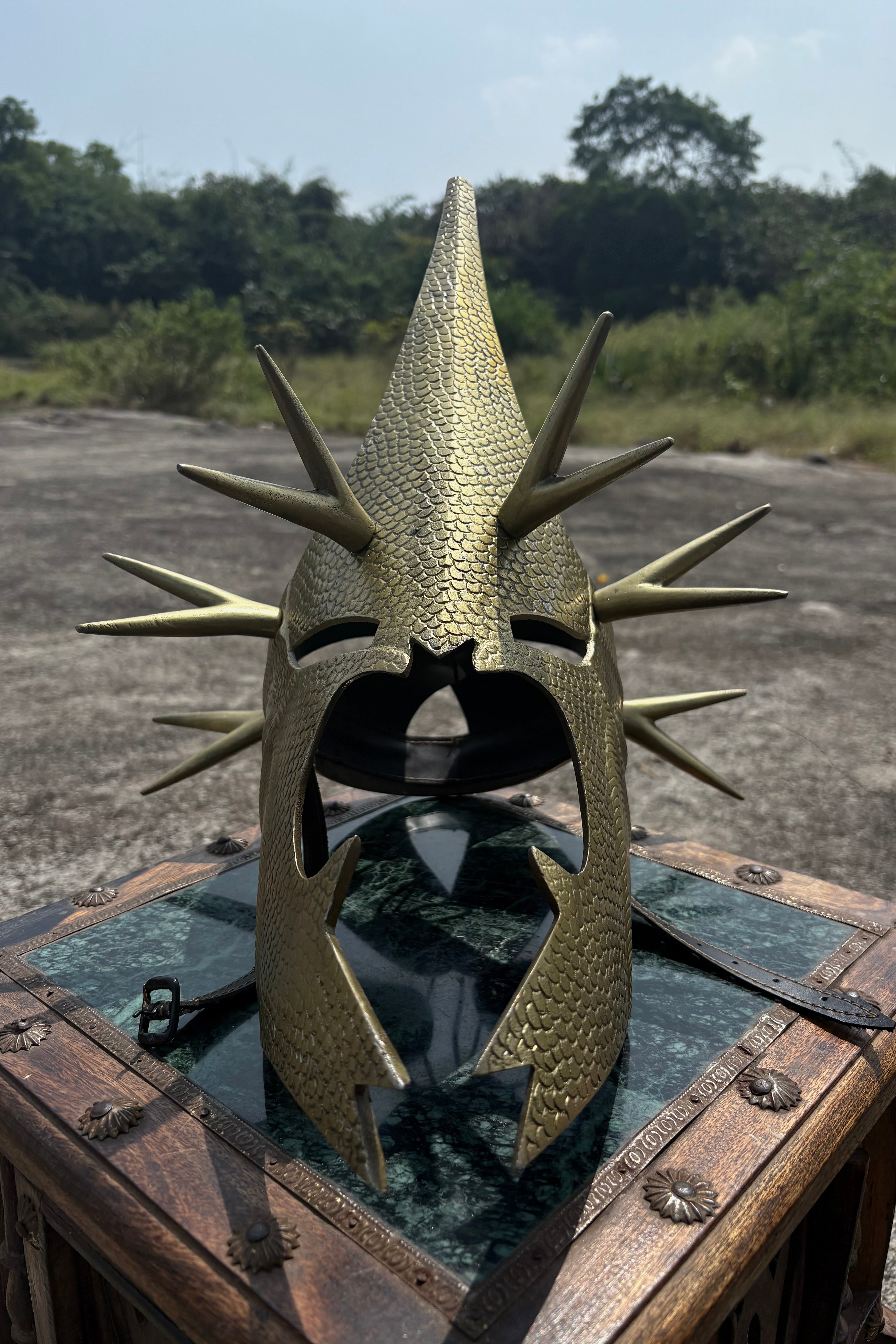 WITCH KING HELMET: VIPER GOLD